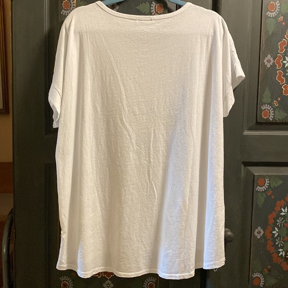 Beautiful White Summer Tunic - Picture 4 of 6